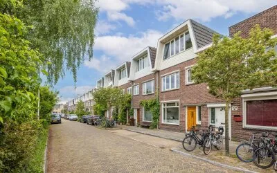 Tussenwoning te koop: Van Swindenstraat 106, Tuinwijk-Oost Utrecht