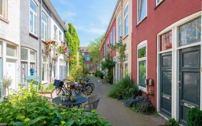 Studio te koop: Van Swindenstraat 57, Rond de Energiecentrale 'S-Gravenhage