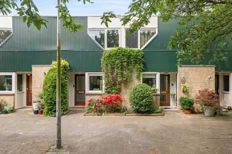 Tussenwoning te koop: Van 't Hofflaan 15, Geleerdenbuurt Heemstede