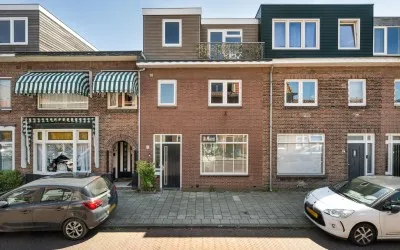 Tussenwoning te koop: Van 't Hoffstraat 4, Zeeheldenbuurt Haarlem