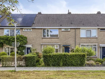 Tussenwoning te koop: Van 't Hoffstraat 55, Noord 3 Etten-Leur