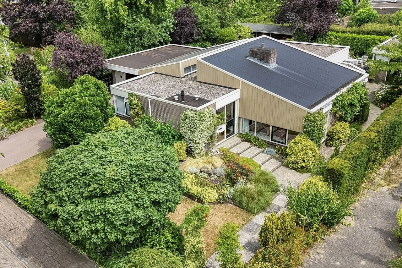 Vrijstaande woning te koop: Van Tuyll van Serooskerkenweg 46, Ruurlo