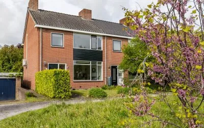 Hoekwoning te koop: Van Veldekelaan 2, Haren-Zuidwest Haren Gn