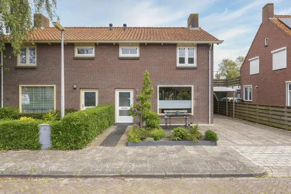 Twee-onder-één-kap te koop: van Velzenstraat 27, Wervershoof Onderdijk Wervershoof