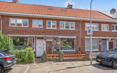 Tussenwoning te koop: Van Vlotenstraat 26, Laakkwartier-West 'S-Gravenhage