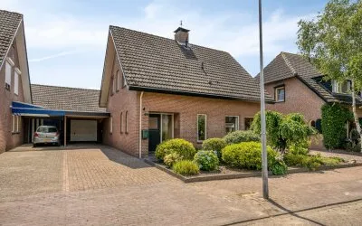 Vrijstaande woning te koop: Van Wagenbergstraat 16, Hulsel Hulsel