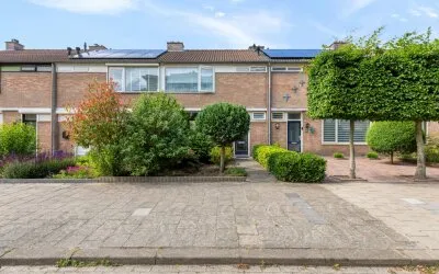 Tussenwoning te koop: van Weerden Poelmanstraat 132, Straakven Helmond