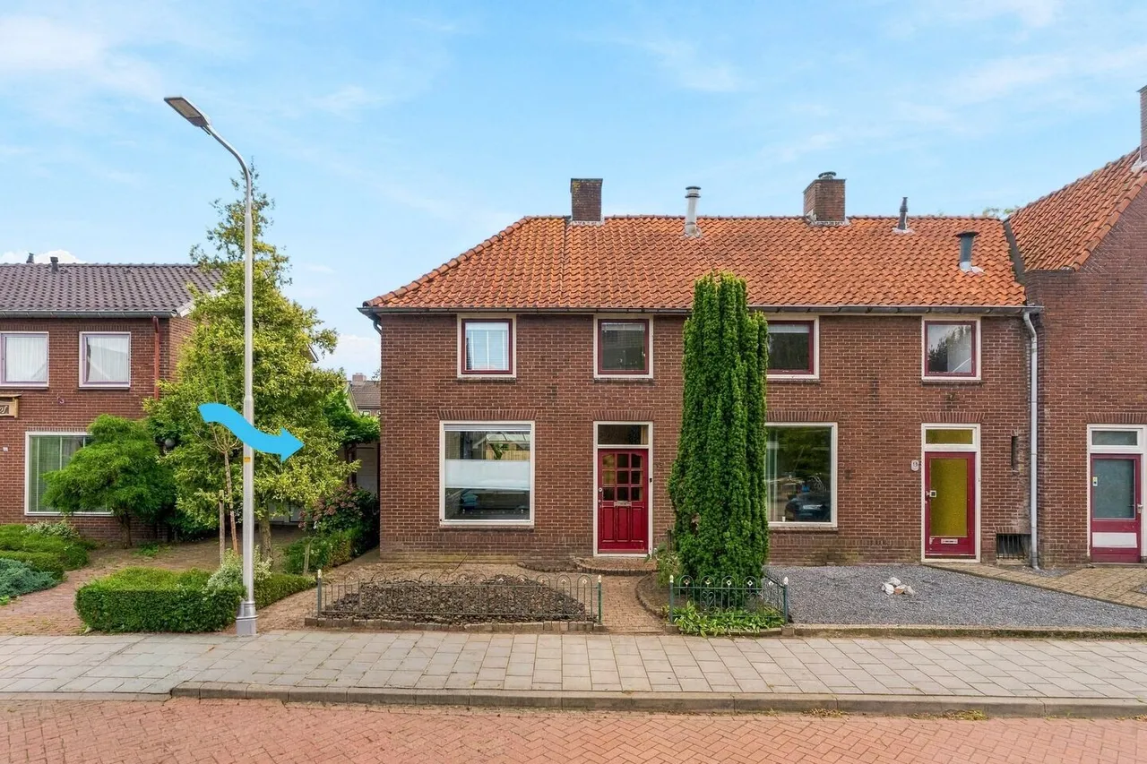 Twee-onder-één-kap te koop: van Wijkstraat 13, Huissen