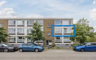 Appartement te koop: Van Wijngaardenlaan 142, Groot IJsselmonde Rotterdam