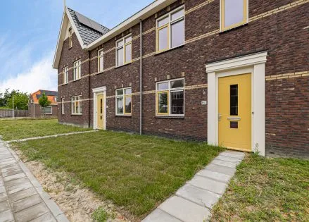 Woning te koop: van Wijngaardenstraat 80, St.-Jacobiparochie Noord St.-Jacobiparochie