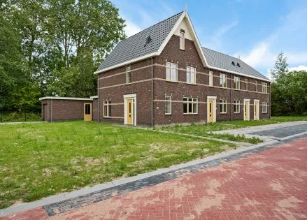 Home for sale: van Wijngaardenstraat 84, St.-Jacobiparochie Noord St.-Jacobiparochie
