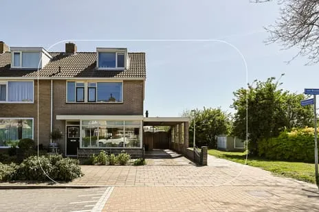 Hoekwoning te koop: van Woudeweg 38, Woubrugge-West Woubrugge