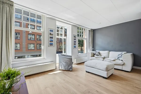Apartment for sale: Van Woustraat 117-1, Willibrordusbuurt Amsterdam