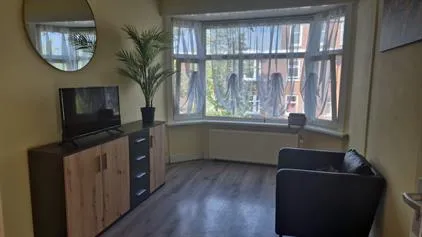 Room for rent: Van Zeggelenlaan, Laakkwartier-West 'S-Gravenhage