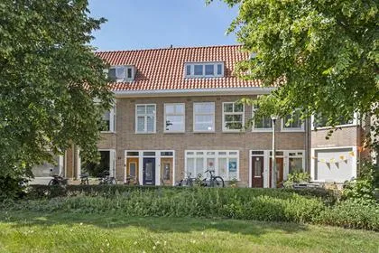 Appartement te koop: Van Zeggelenplein 64, Cremerbuurt Haarlem