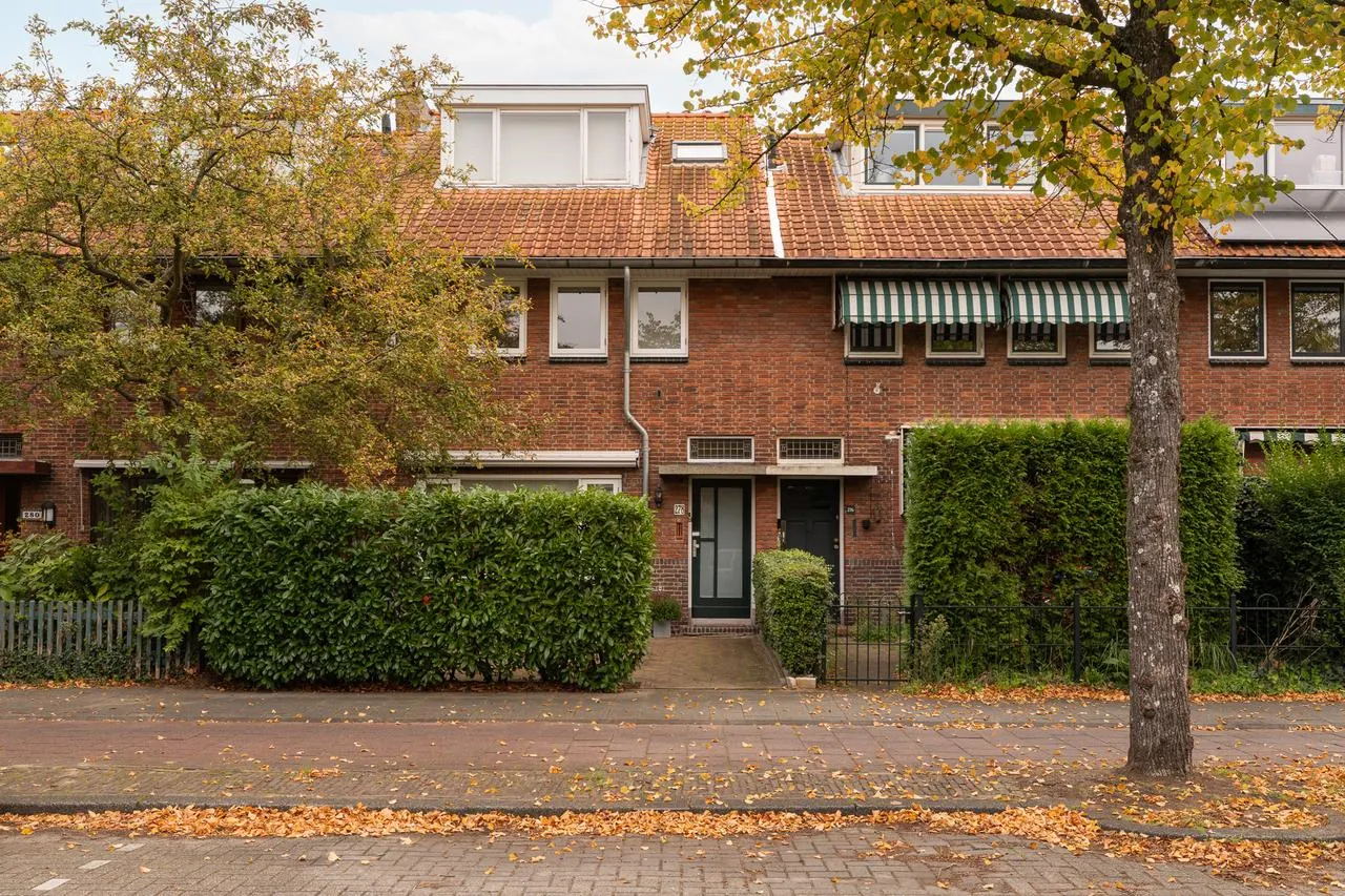 Tussenwoning te koop: Van Zuylen van Nijeveltstraat 278, Wassenaar