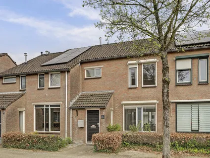 Tussenwoning te koop: van Aerlestraat 5, Oirschot