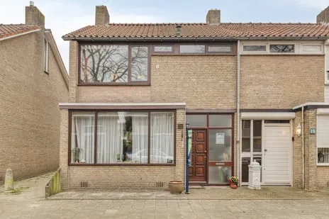 Hoekwoning te koop: van Aitzemastraat 13, Prinsejagt Eindhoven