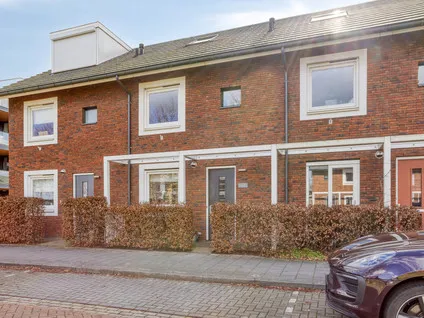 Tussenwoning te koop: van Amerongenerf 42, Buurtstede Veenendaal