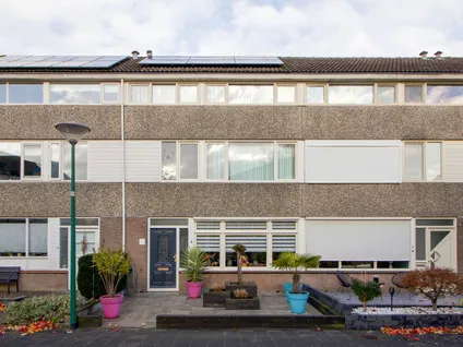 Tussenwoning te koop: Van Anrooyplein 8, Bikkersvaart Bunschoten-Spakenburg