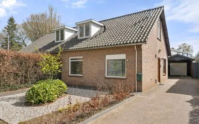 Twee-onder-één-kap te koop: Van Balverenweg 11, Halderbrink Bennekom