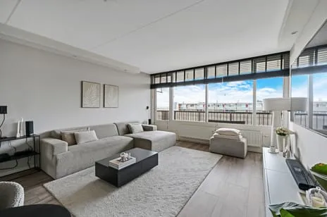Appartement te koop: Van Beethovenlaan 211, Componistenbuurt Maassluis