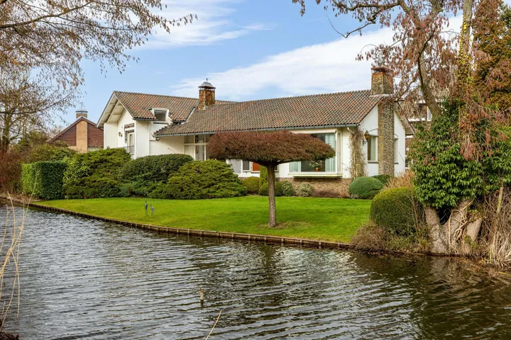 Vrijstaande woning te koop: van Bergen IJzendoornpark 19, Nieuwe Park Oost Gouda