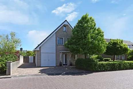 Vrijstaande woning te koop: van Beuningenstraat 21, Woonkern maasdijk Maasdijk
