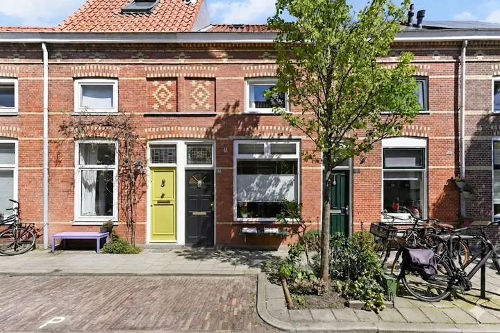 Tussenwoning te koop: Van Bleyswijckstraat 64, Westerkwartier Delft