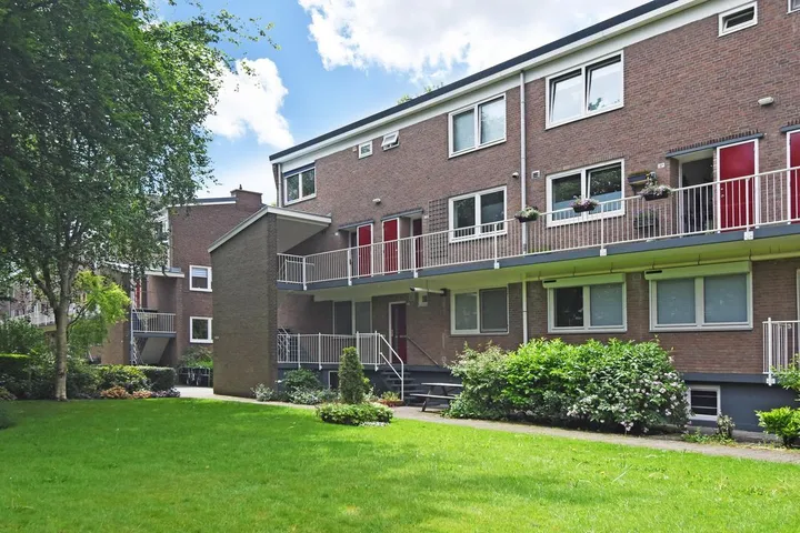 Appartement te koop: Van Blommesteinstraat 12, Kuyperwijk-Zuid Delft