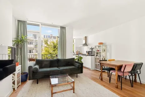 Studio te koop: Van Boetzelaerstraat 68-2, Westerstaatsman Amsterdam