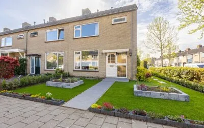 Hoekwoning te koop: van Brederodestraat 69, Kern-Dorp Giessenburg