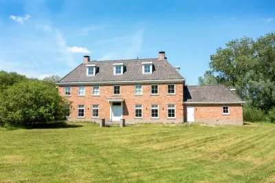 Vrijstaande woning te koop: Van Brienenlaan 26, Wassenaar