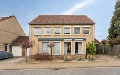 Hoekwoning te koop: Van Bronckhorststraat 9, De Risselt Horst