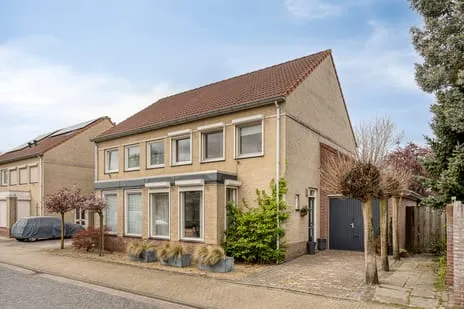 Hoekwoning te koop: Van Bronckhorststraat 9, De Risselt Horst
