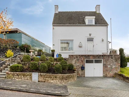 Vrijstaande woning te koop: Van Caldenborghstraat 3, Gronsveld