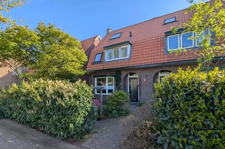 Twee-onder-één-kap te koop: Van Campenstraat 41, Verhoevenstraat e.o. Amersfoort