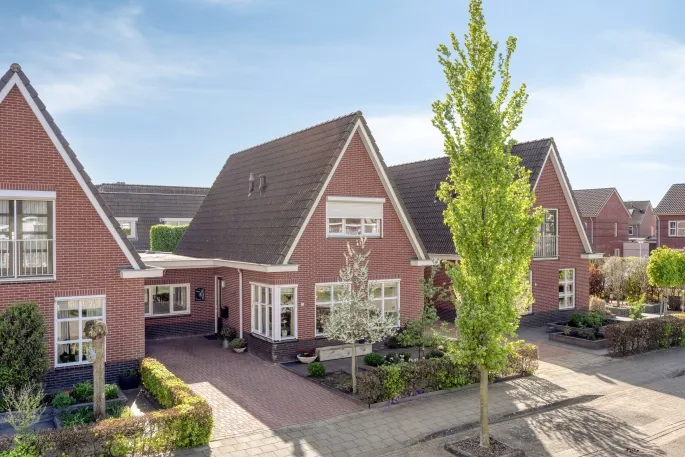 Tussenwoning te koop: Van Coeverdenstraat 11, Marslanden Hardenberg