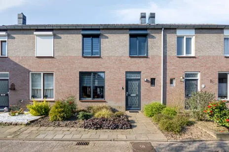 Tussenwoning te koop: van Darthlaan 14, Lottum Lottum