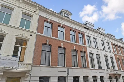 Studio te koop: Van de Spiegelstraat 5D, 'S-Gravenhage