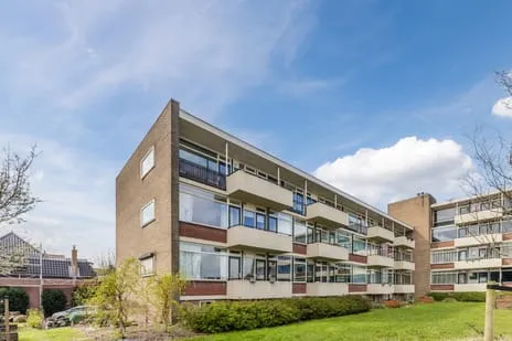 Appartement te koop: Van den Endelaan 133, Leidsestraat Hillegom