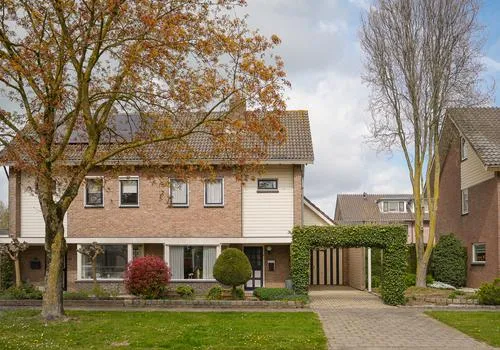 Twee-onder-één-kap te koop: van der Capellenstraat 4, Kern Appeltern Appeltern