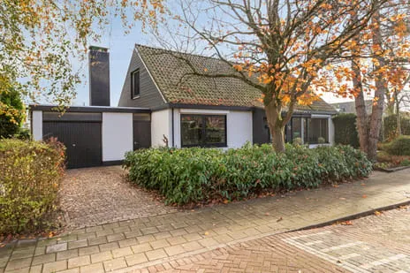 Vrijstaande woning te koop: Van der Duyn van Maasdamlaan 10, Maasdam Woonkern Maasdam
