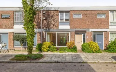 Tussenwoning te koop: van der Duyn van Maasdamstraat 92, Hatert Nijmegen