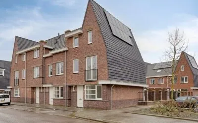 Corner house for sale: van der Foelartstraat 15, Heipoort Helmond
