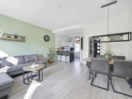 Tussenwoning te koop: Van der Goesstraat 52, Burgemeesterswijk Honselersdijk