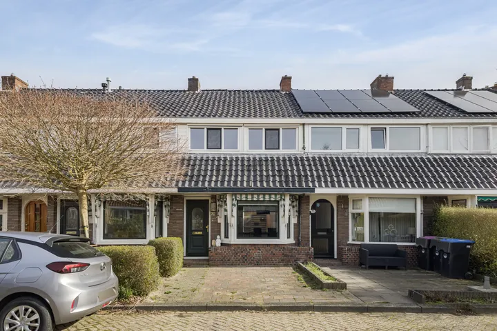Tussenwoning te koop: VAN DER HELSTSTRAAT 70, Leeuwarden