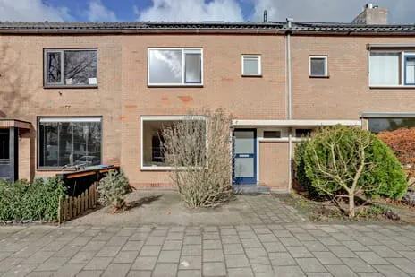 Tussenwoning te koop: van der Hoevenlaan 28, Berkel Dorp Berkel En Rodenrijs