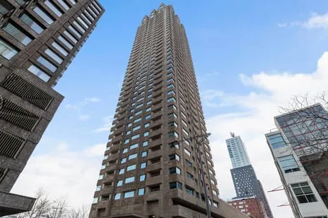Apartment for sale: Van der Hoevenplein 134, Kop van Zuid Rotterdam