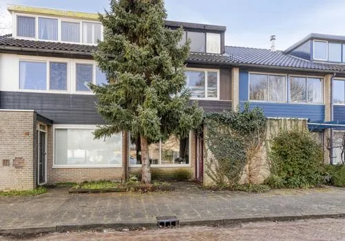 Tussenwoning te koop: Van der Hoevensstraat 45, Westervoort Westervoort